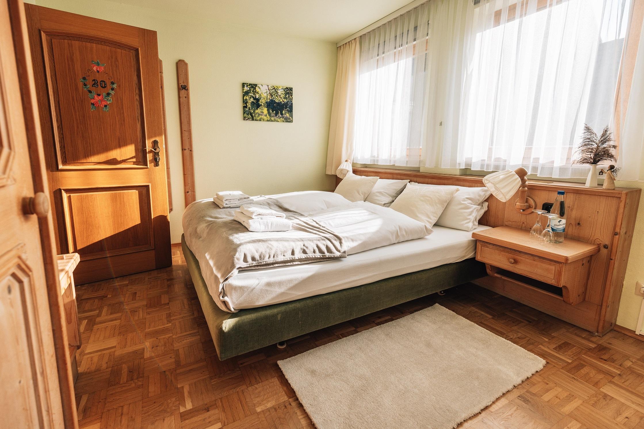 Hotel Krone Tauberrettersheim ภายนอก รูปภาพ