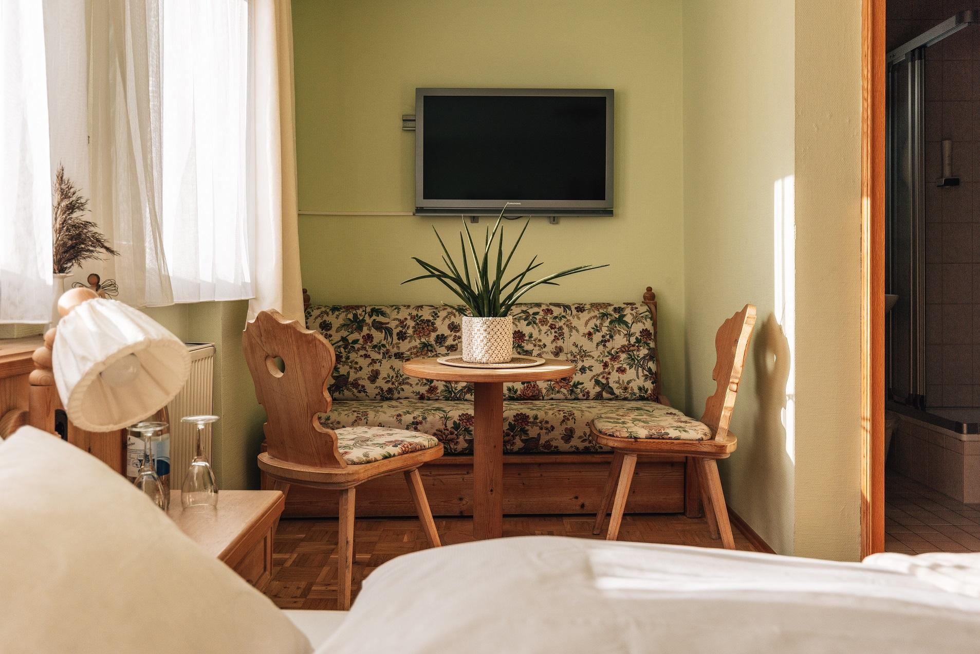 Hotel Krone Tauberrettersheim ภายนอก รูปภาพ